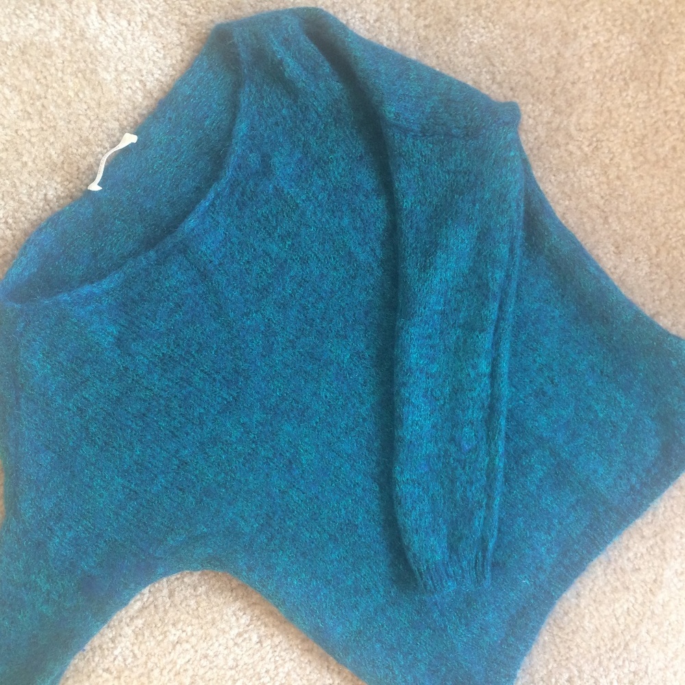 Cute sweater <3